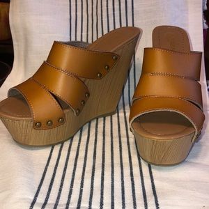 Candies platform sandals